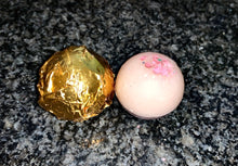 Load image into Gallery viewer, White  Chocolate Truffle Edition Wax Melts π«