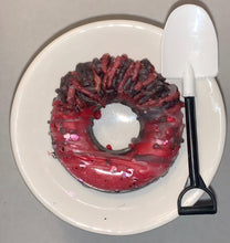 Load image into Gallery viewer, Red Velvet Doughnuts 🍩
