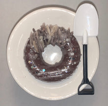 Load image into Gallery viewer, Chocolate Fudge Doughnuts 🍩
